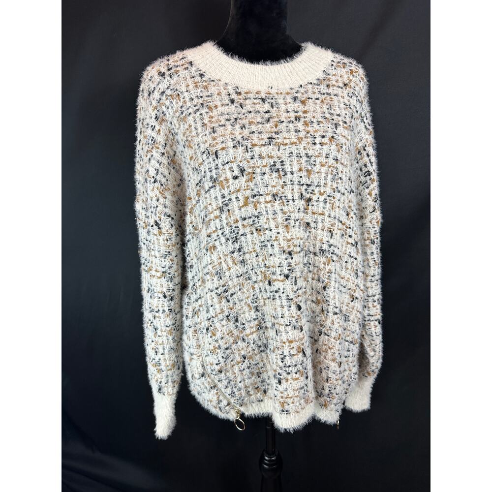 Cameo Appearance Cream & Gold Size Zip Crew Neck Sweater, Plus Size 1X